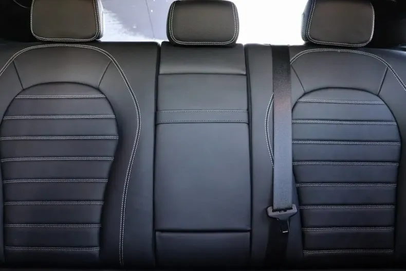 Mercedes-Benz GLC 300 (Clasa GLC) din 2023 cu 27.900 km - oferta MER188912 - foto 26