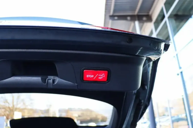 Mercedes-Benz GLC 300 (Clasa GLC) din 2023 cu 27.900 km - oferta MER188912 - foto 28