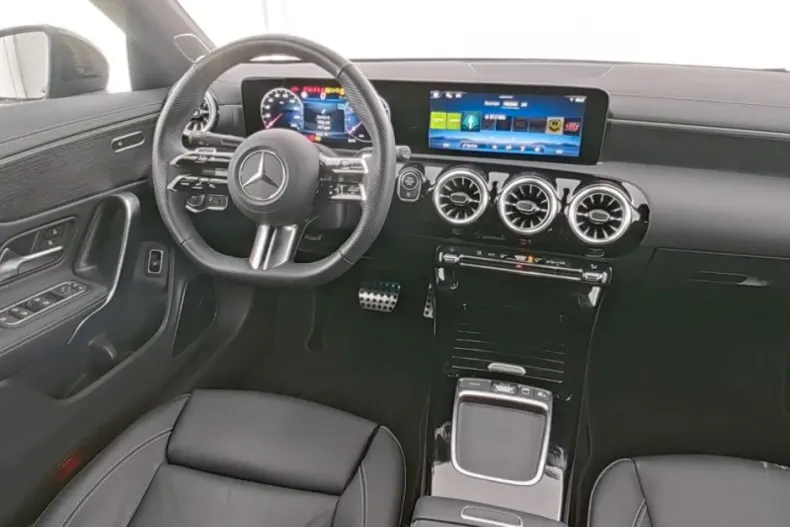 Mercedes-Benz CLA 250 (Clasa CLA) din 2024 cu 19.961 km - oferta MER188914 - foto 5