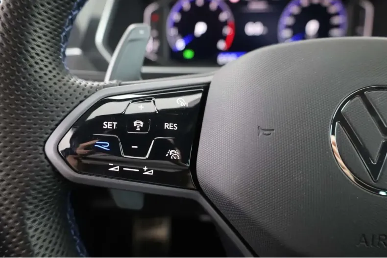 Volkswagen Tiguan din 2022 cu 49.524 km - oferta VOL188916 - foto 13