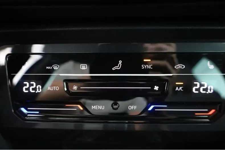 Volkswagen Tiguan din 2022 cu 49.524 km - oferta VOL188916 - foto 17