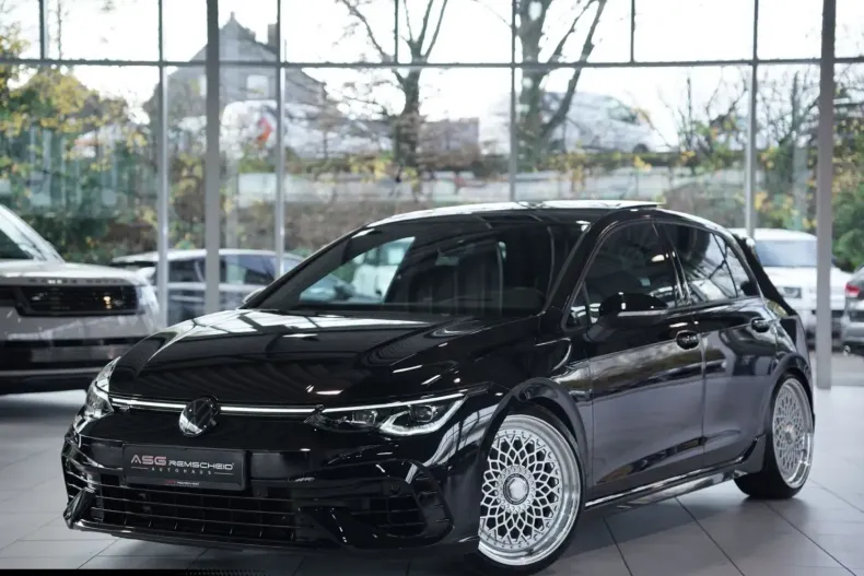 Volkswagen Golf din 2023 cu 22.906 km - oferta VOL188917 - foto 1