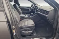 Volkswagen Touareg din 2024 cu 39.756 km - oferta VOL188918 - foto 8