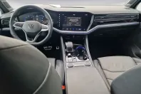 Volkswagen Touareg din 2024 cu 39.756 km - oferta VOL188918 - foto 10