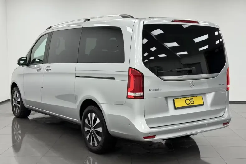 Mercedes-Benz V 250 (Clasa V) din 2024 cu 31.000 km - oferta MER188919 - foto 5
