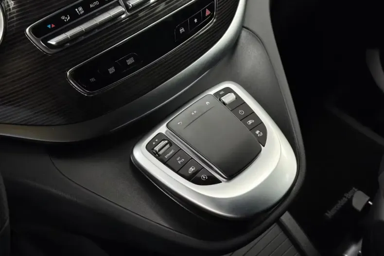 Mercedes-Benz V 250 (Clasa V) din 2024 cu 31.000 km - oferta MER188919 - foto 19