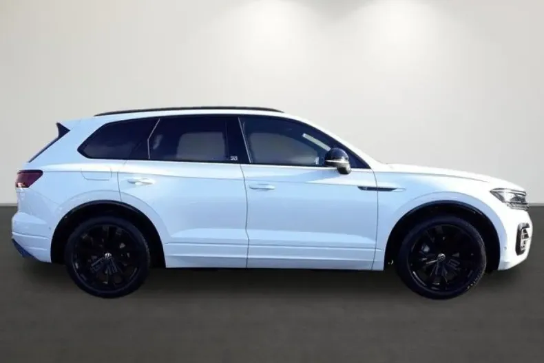 Volkswagen Touareg din 2023 cu 41.900 km - oferta VOL188920 - foto 3