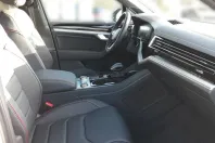 Volkswagen Touareg din 2023 cu 41.900 km - oferta VOL188920 - foto 19