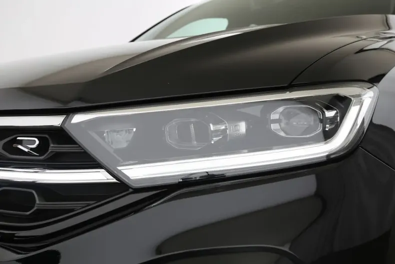 Volkswagen T-Roc din 2024 cu 13.550 km - oferta VOL188921 - foto 17