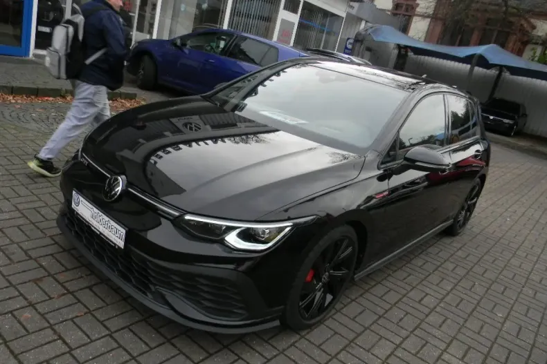 Volkswagen Golf din 2023 cu 17.500 km - oferta VOL188922 - foto 2