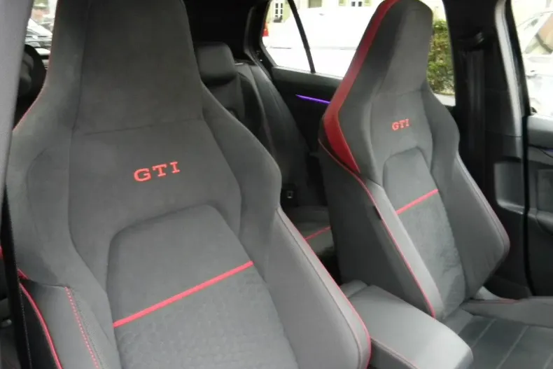 Volkswagen Golf din 2023 cu 17.500 km - oferta VOL188922 - foto 7