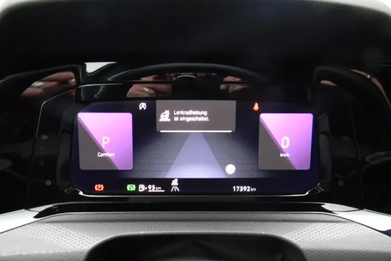 Volkswagen Golf din 2023 cu 17.500 km - oferta VOL188922 - foto 29