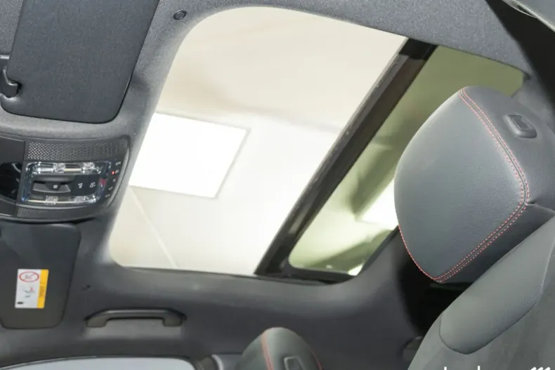 Mercedes-Benz GLA 35 AMG (Clasa GLA) din 2024 cu 17.757 km - oferta MER188927 - foto 12