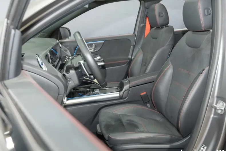 Mercedes-Benz GLA 35 AMG (Clasa GLA) din 2024 cu 17.757 km - oferta MER188927 - foto 13