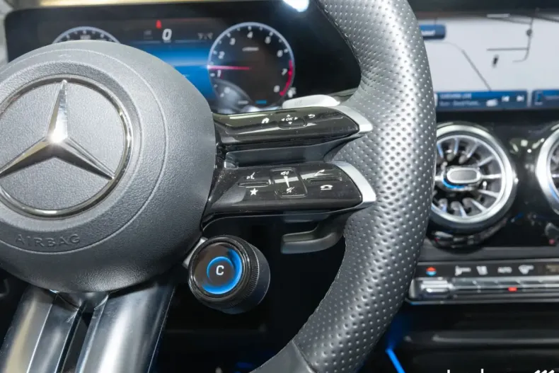 Mercedes-Benz GLA 35 AMG (Clasa GLA) din 2024 cu 17.757 km - oferta MER188927 - foto 22