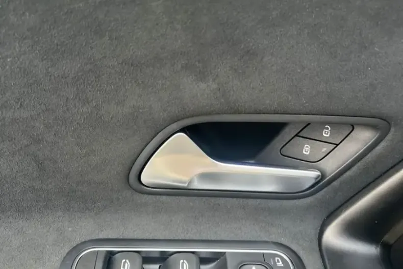 Mercedes-Benz CLA 35 AMG (Clasa CLA) din 2024 cu 10.640 km - oferta MER188928 - foto 6