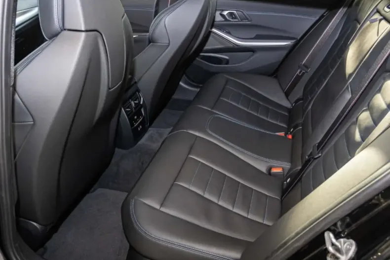 BMW M340d (Modele M) din 2025 cu 19.200 km - oferta BMW188930 - foto 11