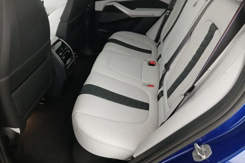 BMW X5 M (Seria X) din 2022 cu 59.441 km - oferta BMW188934 - foto 11