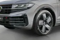 Volkswagen Touareg din 2023 cu 58.441 km - oferta VOL188936 - foto 2