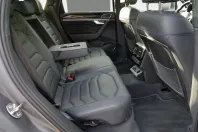 Volkswagen Touareg din 2023 cu 58.441 km - oferta VOL188936 - foto 14