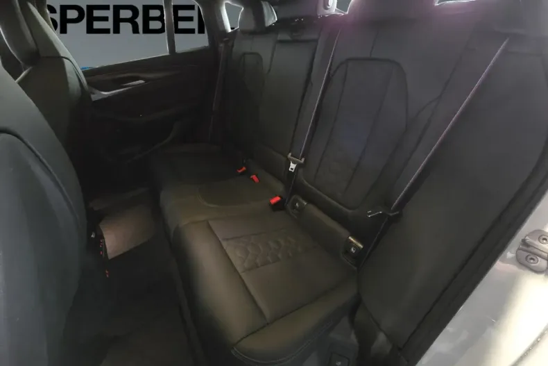 BMW X4 M (Seria X) din 2024 cu 40.055 km - oferta BMW188940 - foto 12