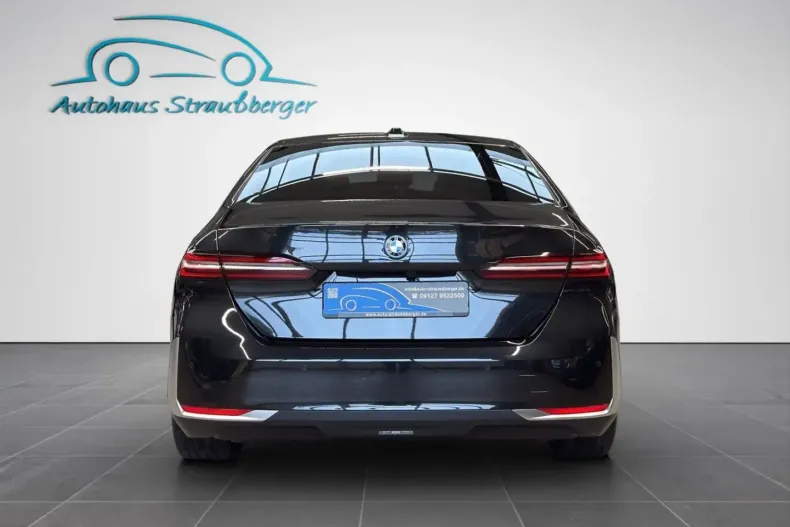 BMW 550 (Seria 5) din 2024 cu 8.000 km - oferta BMW188946 - foto 6