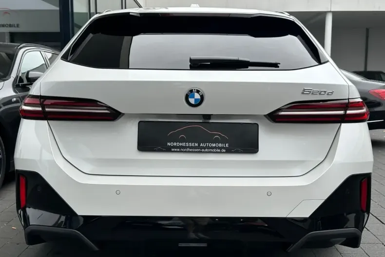 BMW 520 (Seria 5) din 2024 cu 25.320 km - oferta BMW188948 - foto 7