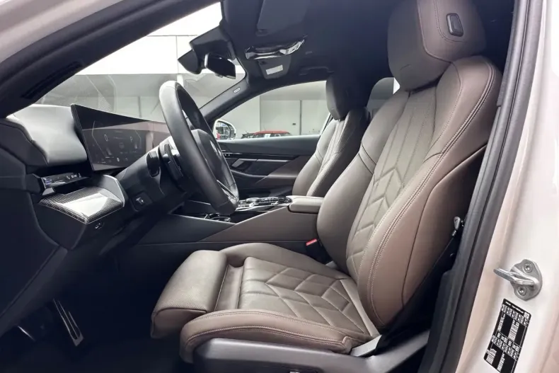 BMW 520 (Seria 5) din 2024 cu 25.320 km - oferta BMW188948 - foto 9