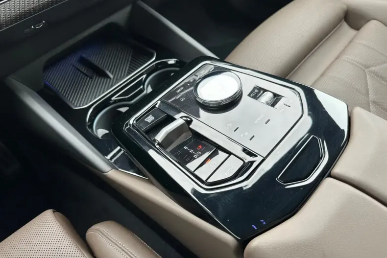 BMW 520 (Seria 5) din 2024 cu 25.320 km - oferta BMW188948 - foto 20