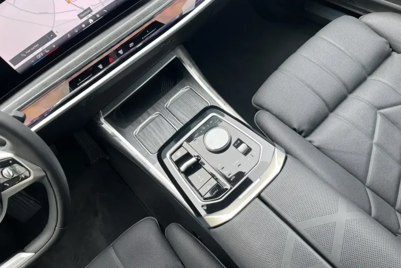 BMW 750 (Seria 7) din 2024 cu 19.150 km - oferta BMW188951 - foto 9