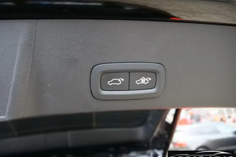 Volvo XC60 din 2022 cu 47.293 km - oferta VOL188954 - foto 27