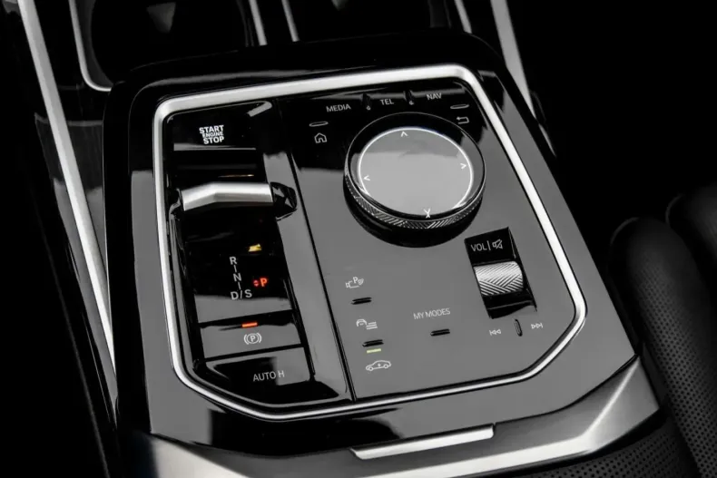 BMW 740 (Seria 7) din 2023 cu 69.649 km - oferta BMW188964 - foto 9