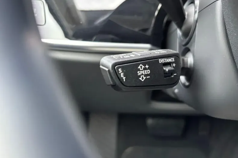 Audi A8 din 2023 cu 48.700 km - oferta AUD188971 - foto 19