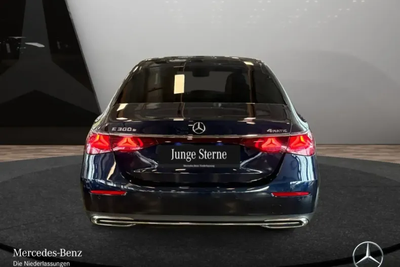 Mercedes-Benz E 300 (Clasa E) din 2024 cu 38.352 km - oferta MER188977 - foto 5