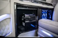 Mercedes-Benz V 300 (Clasa V) din 2023 cu 10.000 km - oferta MER188978 - foto 9