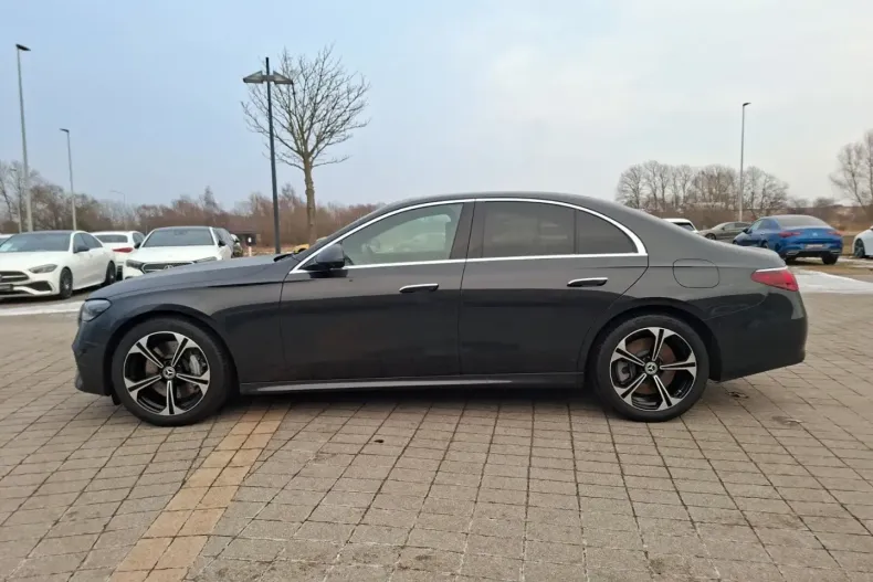 Mercedes-Benz E 400 (Clasa E) din 2024 cu 62.653 km - oferta MER188979 - foto 6