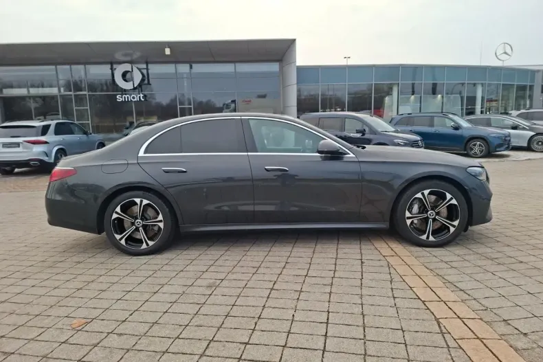 Mercedes-Benz E 400 (Clasa E) din 2024 cu 62.653 km - oferta MER188979 - foto 7