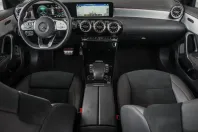 Mercedes-Benz CLA 250 (Clasa CLA) din 2023 cu 37.874 km - oferta MER188984 - foto 7
