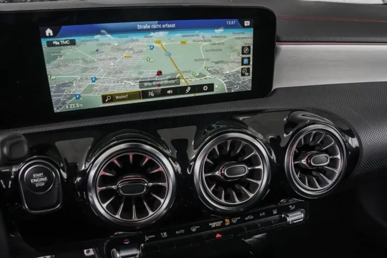 Mercedes-Benz CLA 250 (Clasa CLA) din 2023 cu 37.874 km - oferta MER188984 - foto 11