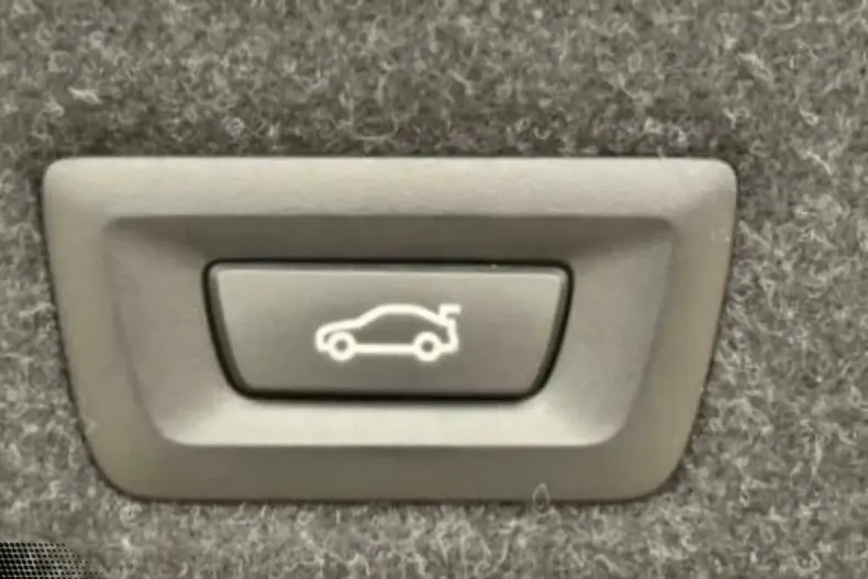 BMW 530e (Seria 5) din 2021 cu 94.000 km - oferta BMW188988 - foto 14