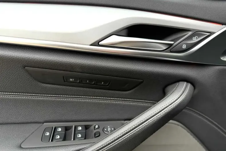 BMW 530e (Seria 5) din 2021 cu 94.000 km - oferta BMW188988 - foto 16