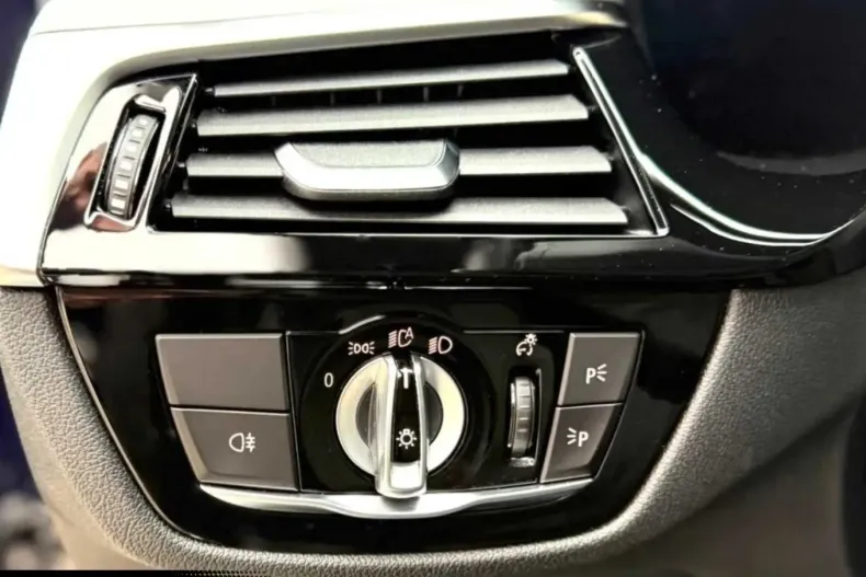 BMW 530e (Seria 5) din 2021 cu 94.000 km - oferta BMW188988 - foto 25