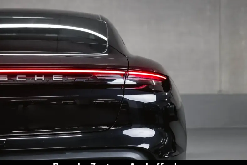 Porsche Taycan din 2023 cu 54.700 km - oferta POR188991 - foto 7