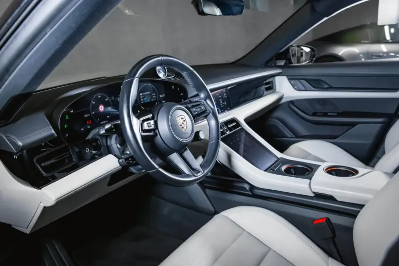 Porsche Taycan din 2023 cu 54.700 km - oferta POR188991 - foto 14