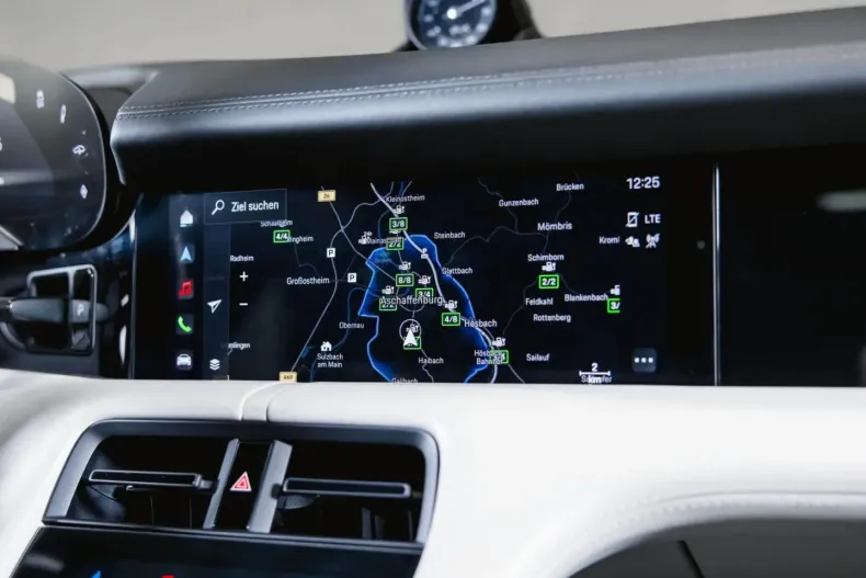 Porsche Taycan din 2023 cu 54.700 km - oferta POR188991 - foto 19