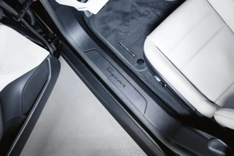 Porsche Taycan din 2023 cu 54.700 km - oferta POR188991 - foto 25