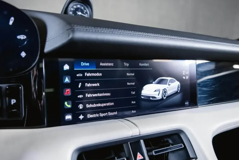 Porsche Taycan din 2023 cu 54.700 km - oferta POR188991 - foto 36