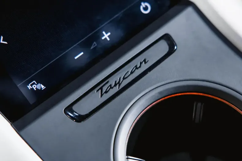 Porsche Taycan din 2023 cu 54.700 km - oferta POR188991 - foto 40