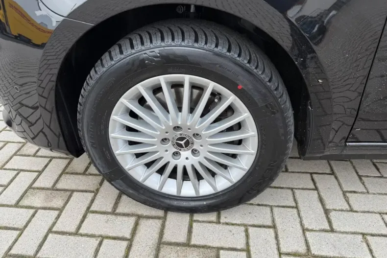 Mercedes-Benz V 300 (Clasa V) din 2024 cu 63.000 km - oferta MER188992 - foto 7