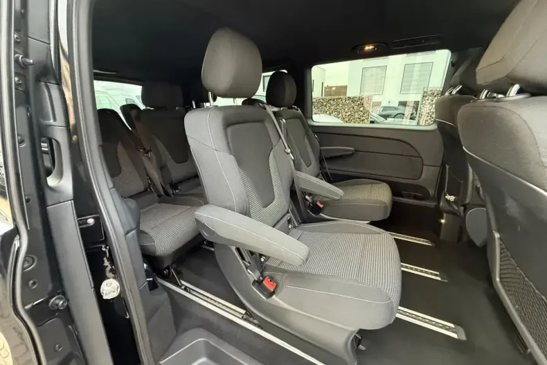 Mercedes-Benz V 300 (Clasa V) din 2024 cu 63.000 km - oferta MER188992 - foto 14
